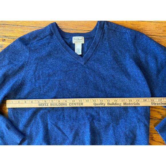 L L Bean Lambswool Sweater V Neck Mens Large Blue - Picture 4 of 10